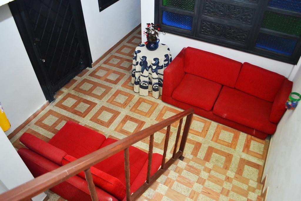 Hostal Tip Top Hostel *