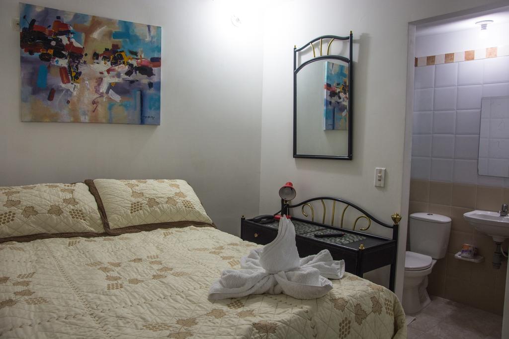 Tip Top Hostel Albergue *