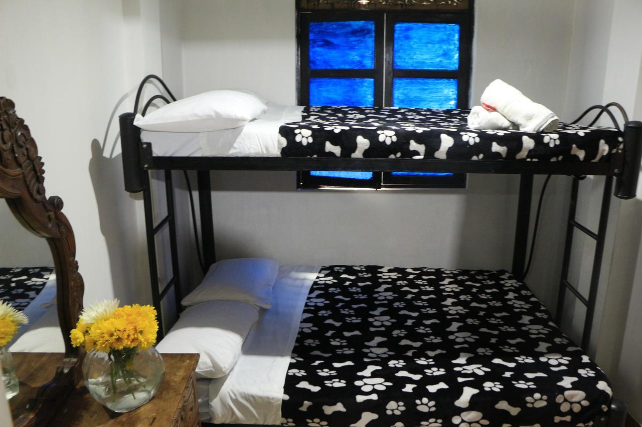 Tip Top Hostel Albergue